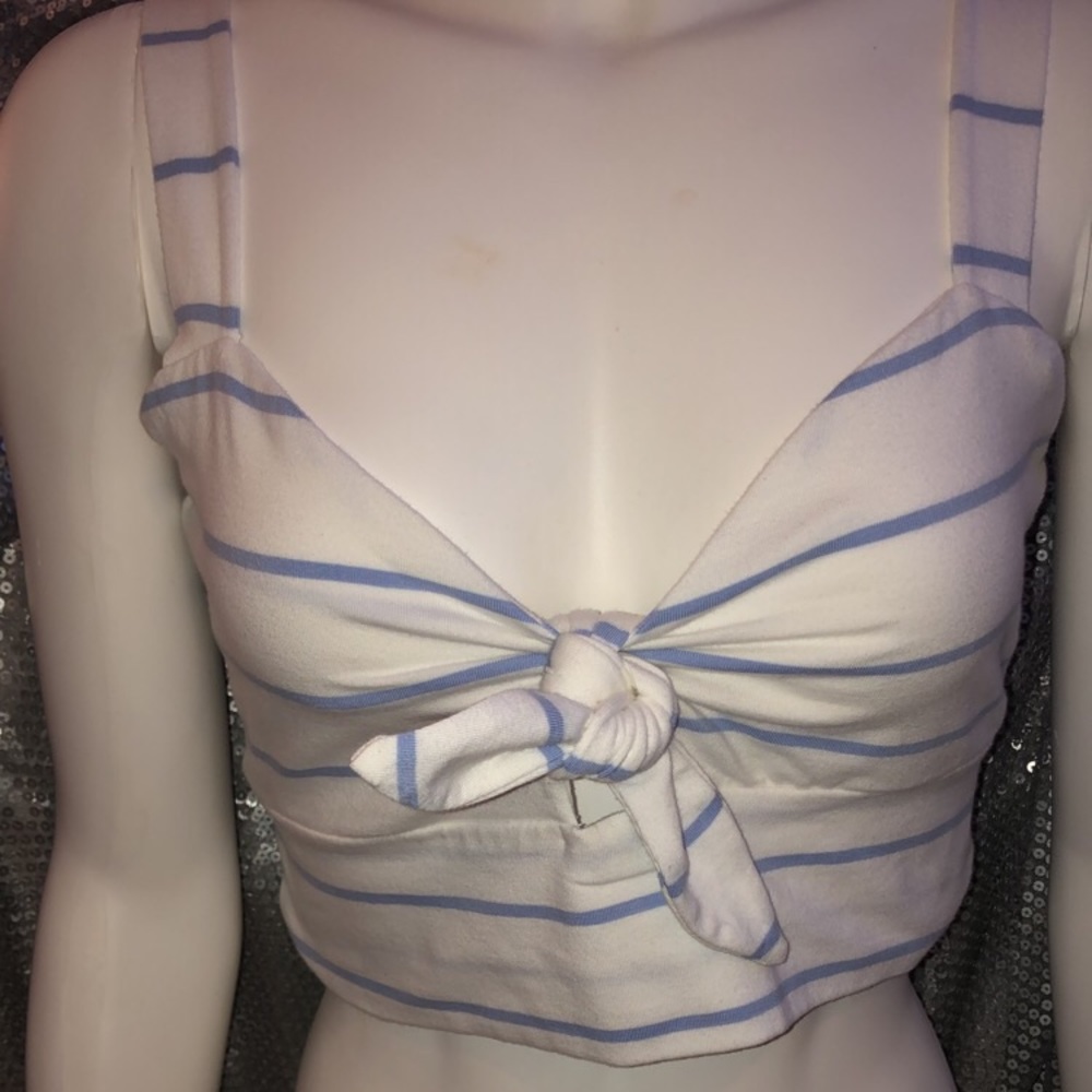 Forever 21 Blue stripped knot crop top
